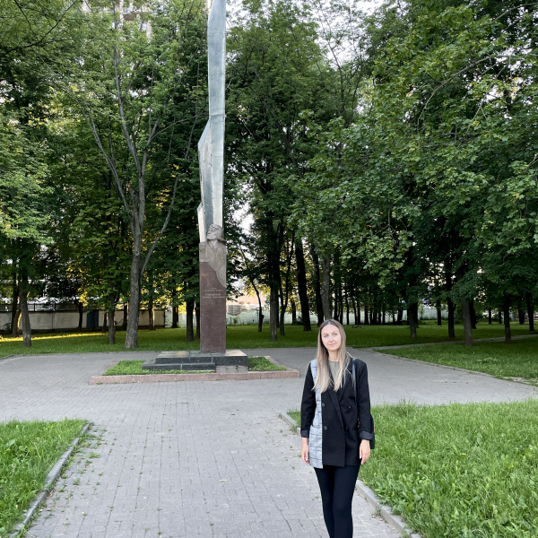 Памятник Ромашкину Т.Т