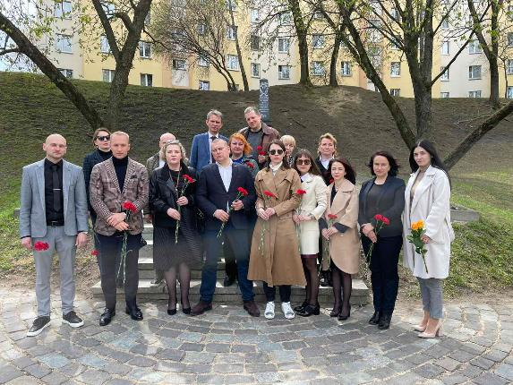 Памятник жертвам геноцида – мемориал «Яма.